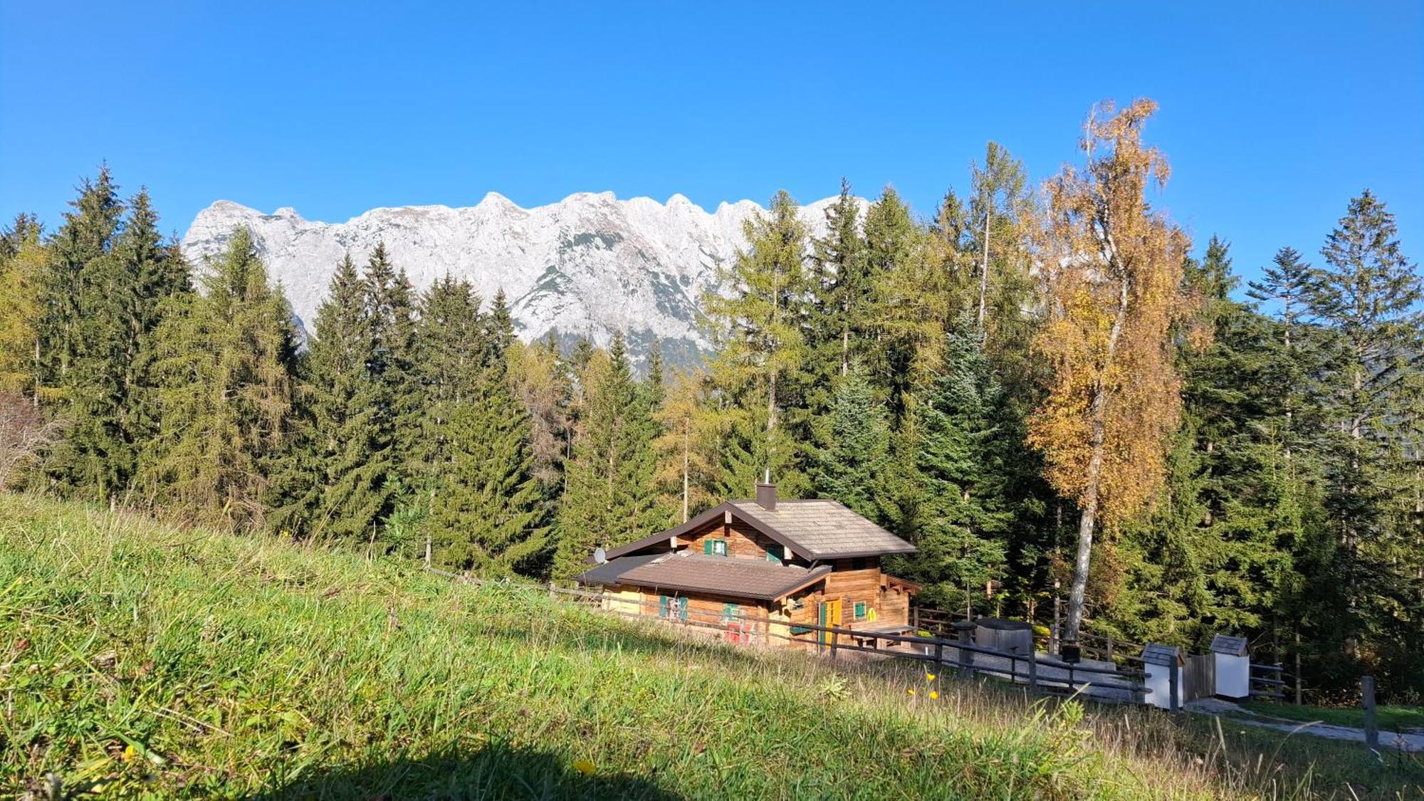 Almfrieden Villa Werfen Bagian luar foto